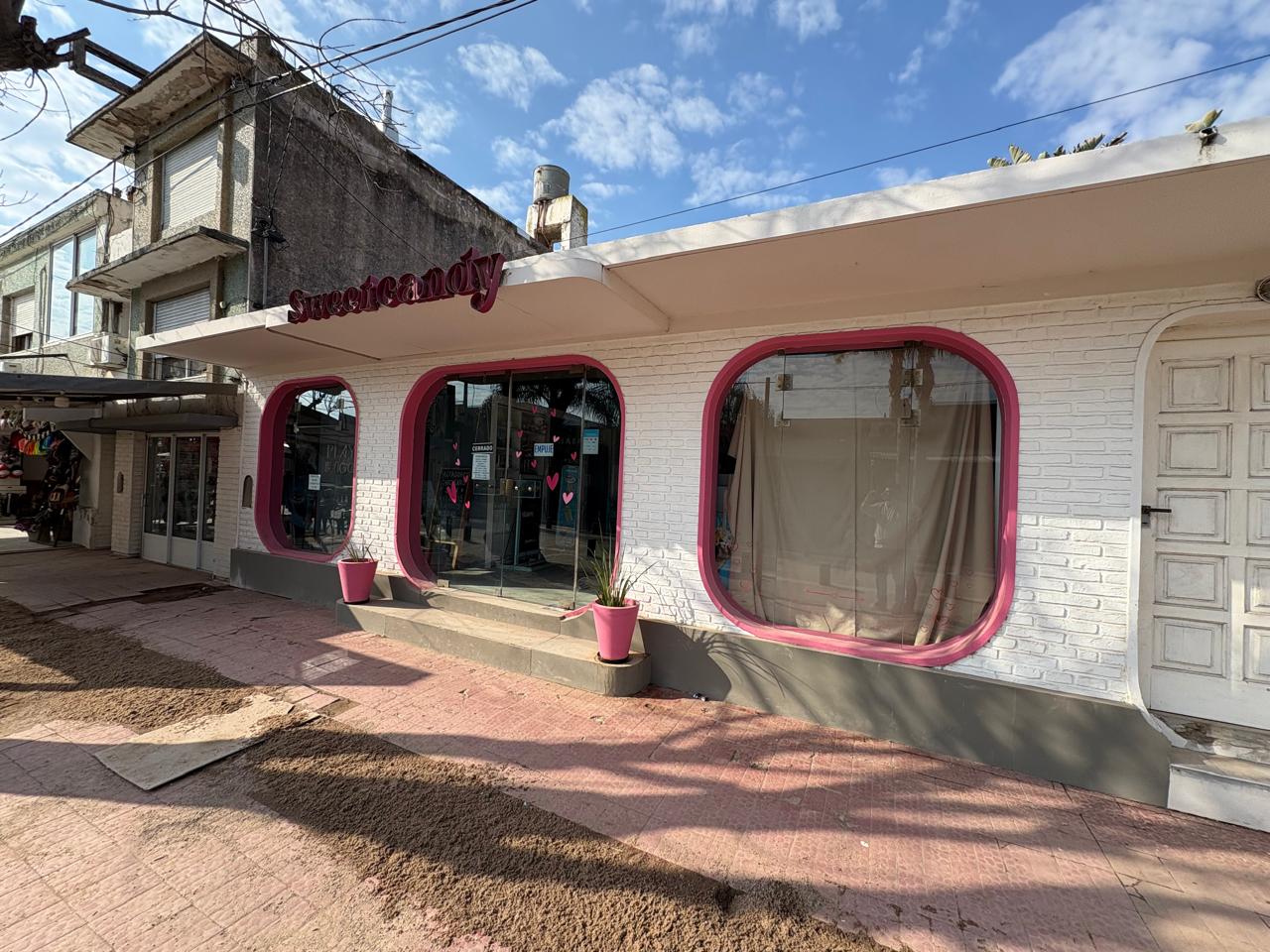 LOCAL COMERCIAL CALLE CÓRDOBA (CENTRO DE MIRAMAR DE ANSENUZA)