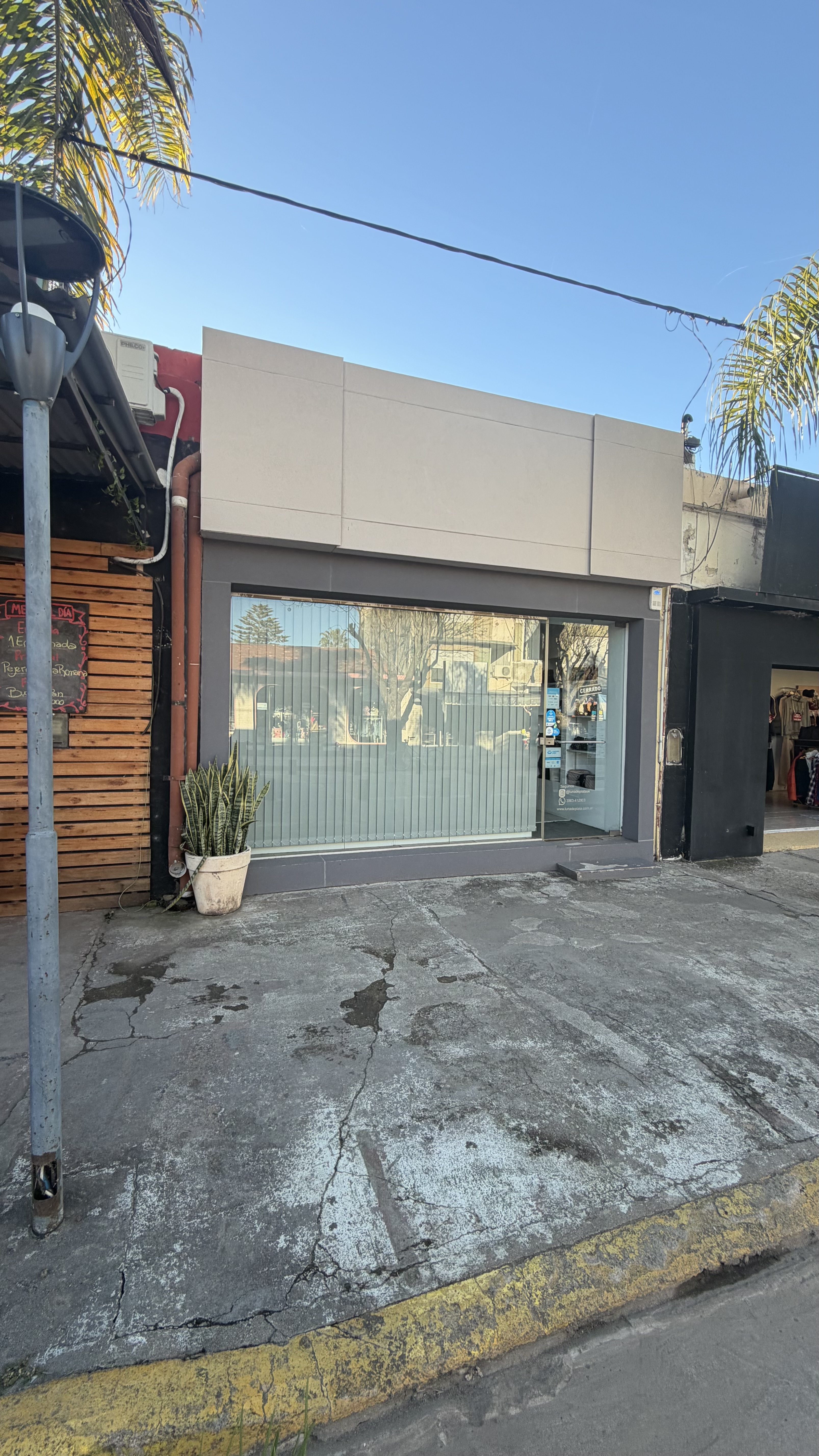 LOCAL COMERCIAL CALLE CORDOBA (CENTRO DE MIRAMAR DE ANSENUZA)