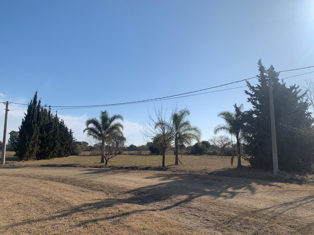 LOTE EN BARRIO RESIDENCIAL